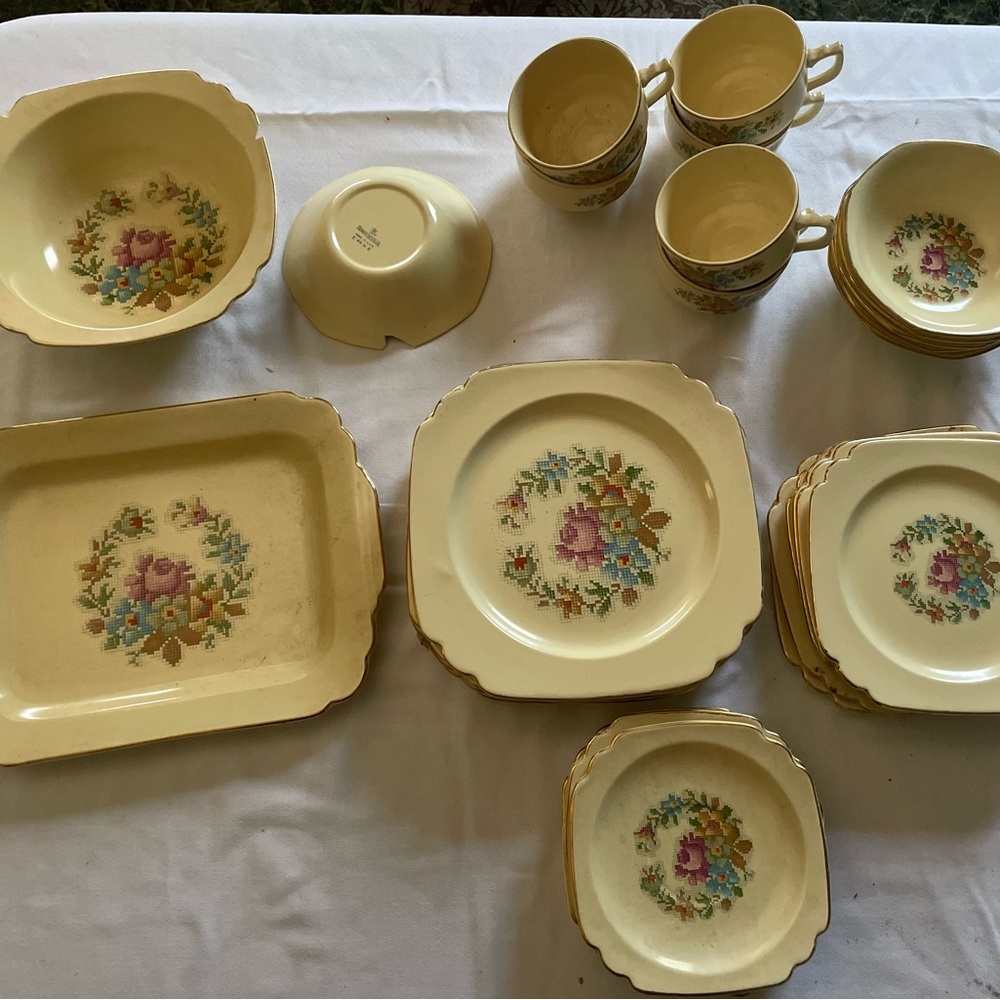 Homer Laughlin China Cross Stitch Floral Pattern Plates 1940s Vintage Set Of 6